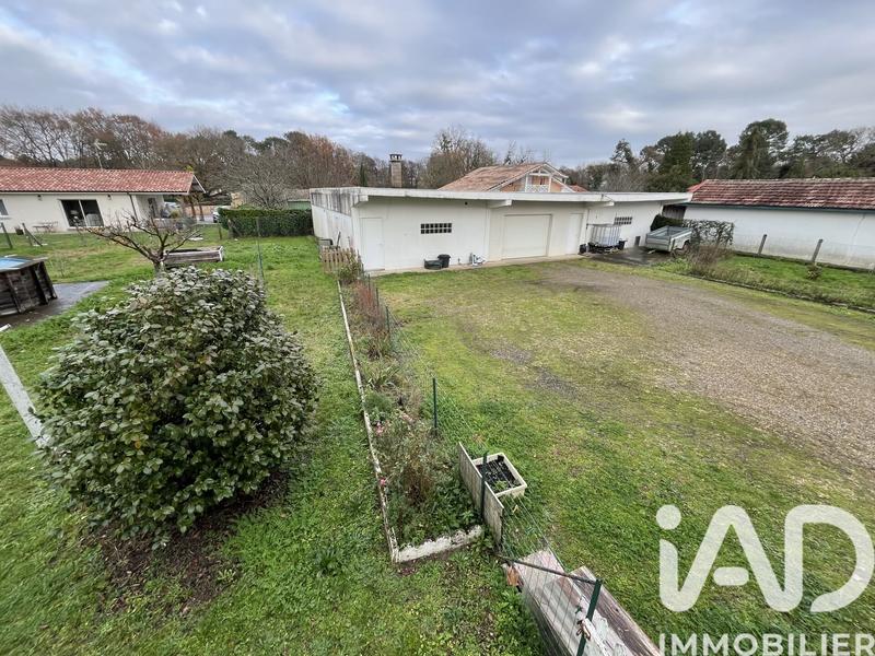 Maison - 95 m² - 5 pièces