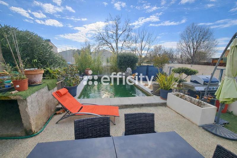 Maison - 93 m² - 5 pièces