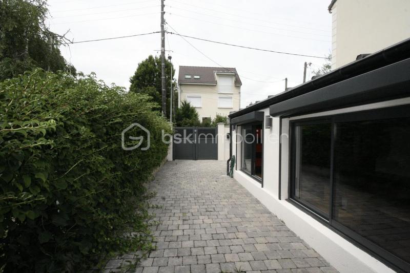 Maison d'architecte - 125 m² - 4 pièces