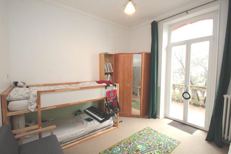 Maison - 195 m² - 8 pièces