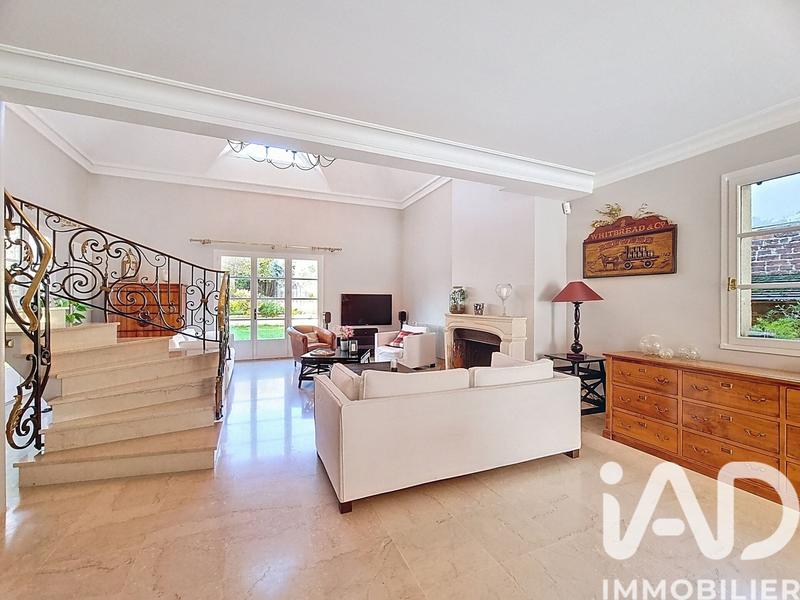 Maison - 190 m² - 6 pièces