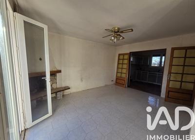 Maison - 96 m² - 3 pièces