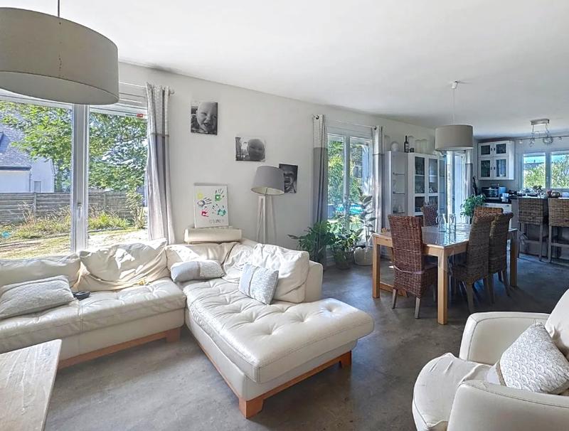 Maison - 191 m² - 8 pièces