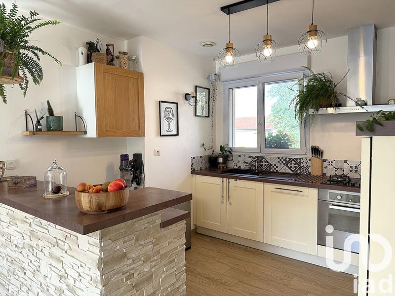 Maison - 101 m² - 5 pièces