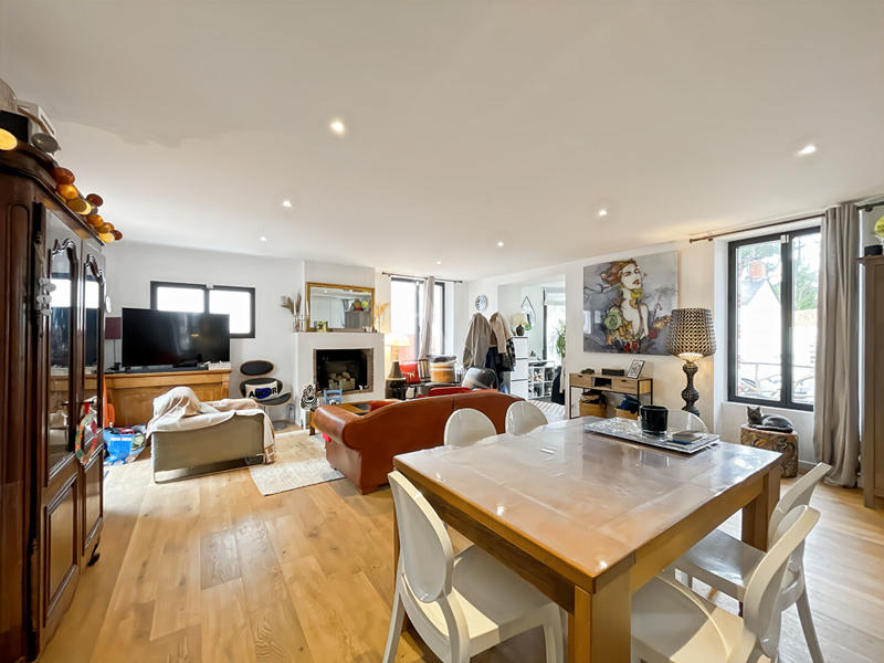 Maison - 137 m² - 6 pièces