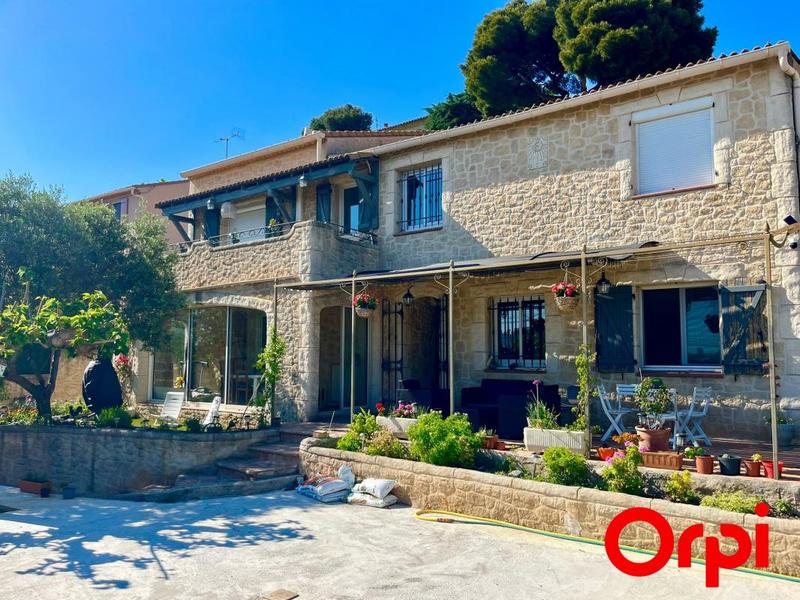 Appartement - 89 m² - 3 pièces