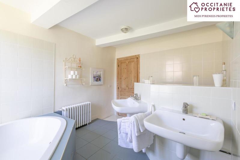 Maison de maîtres - 276 m² - 9 pièces