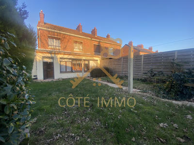 Maison - 97 m² - 6 pièces