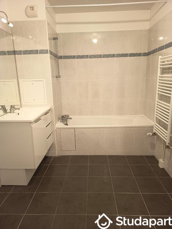 Chambre - 9 m² - 1 pièce