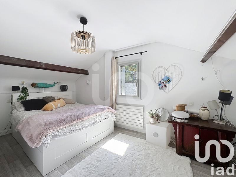 Maison - 200 m² - 11 pièces