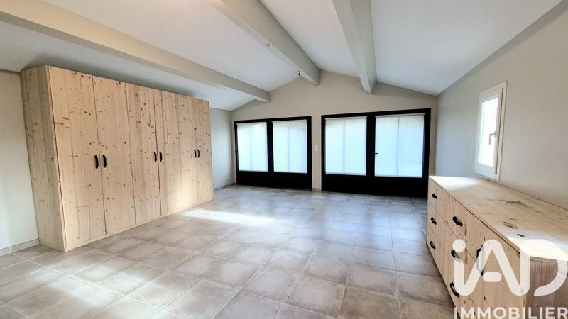 Maison - 218 m² - 7 pièces