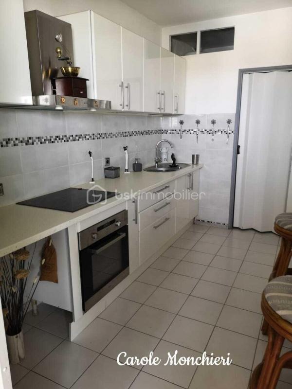 Appartement - 65 m² - 3 pièces