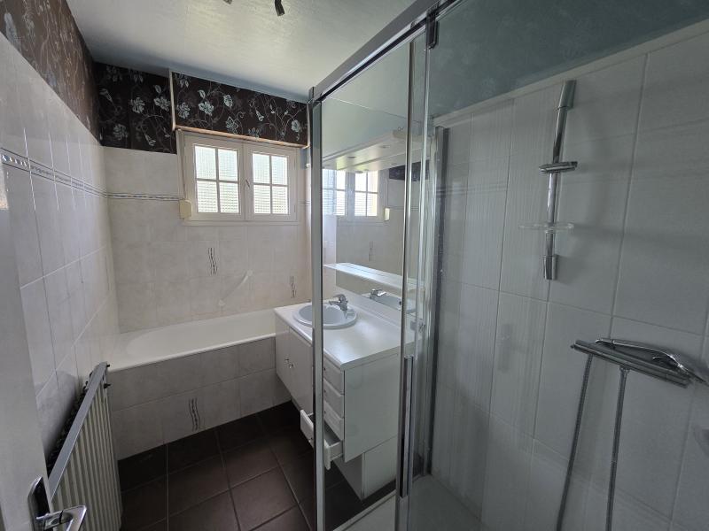 Maison - 96 m² - 6 pièces