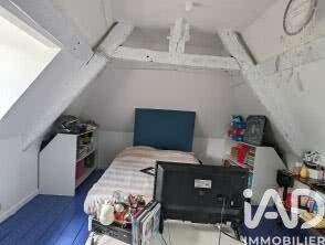 Maison - 250 m² - 11 pièces