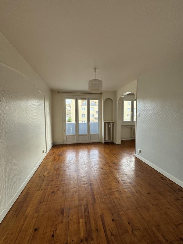 Appartement - 63 m² - 4 pièces