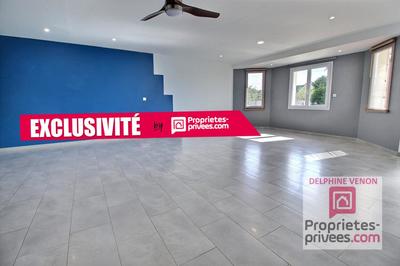 Maison - 205 m² - 6 pièces