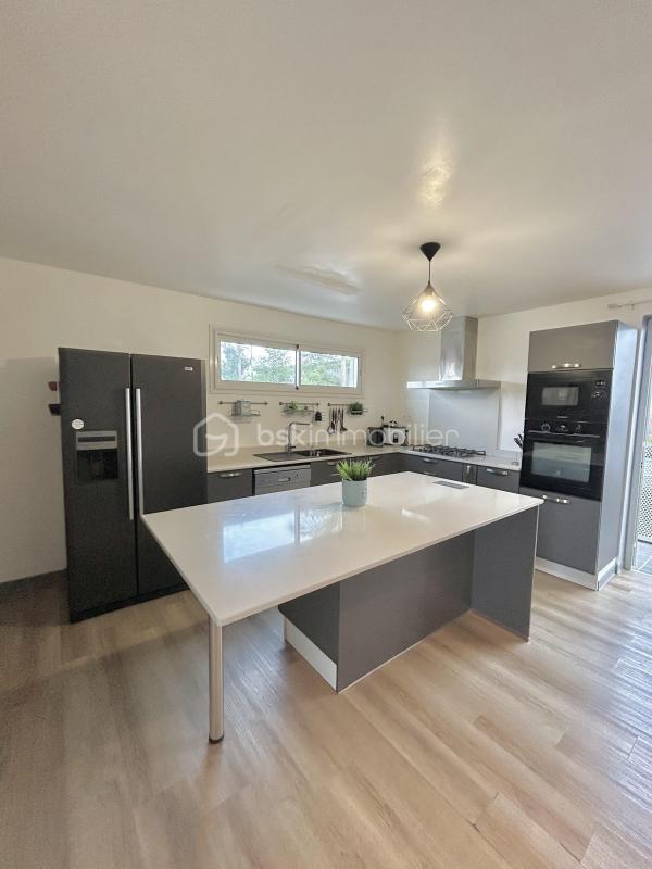 Propriété - 160 m² - 5 pièces