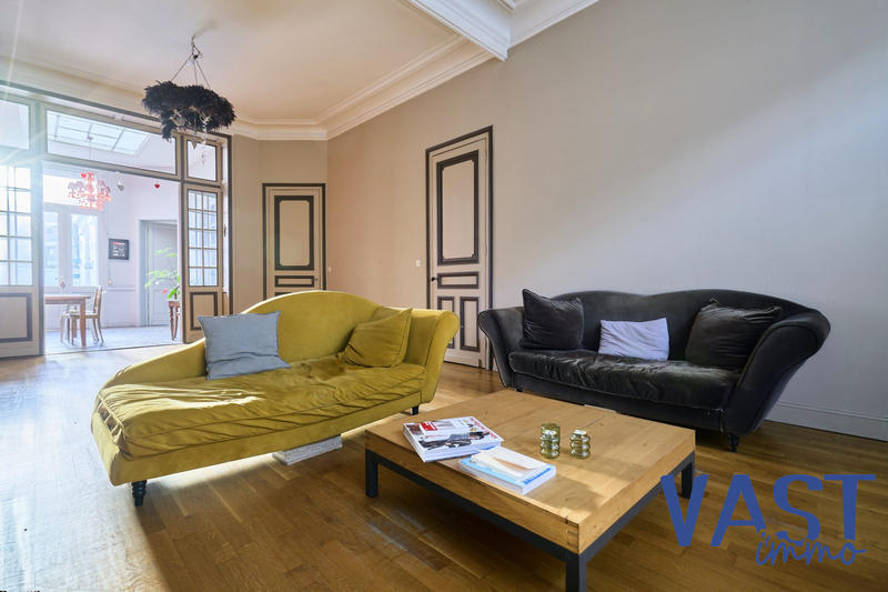 Maison - 183 m² - 6 pièces