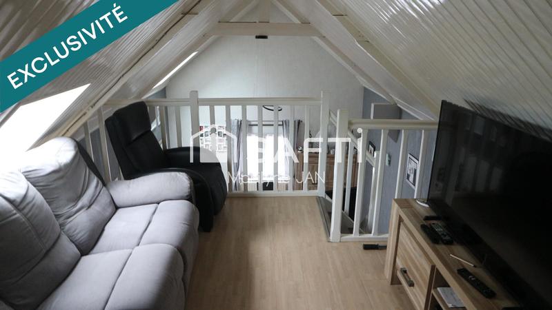 Maison - 104 m² - 9 pièces