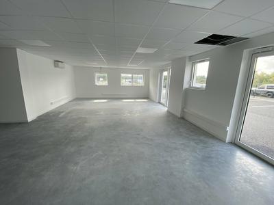 Bureau - 85 m²