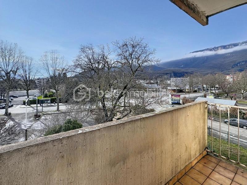 Appartement - 95 m² - 6 pièces