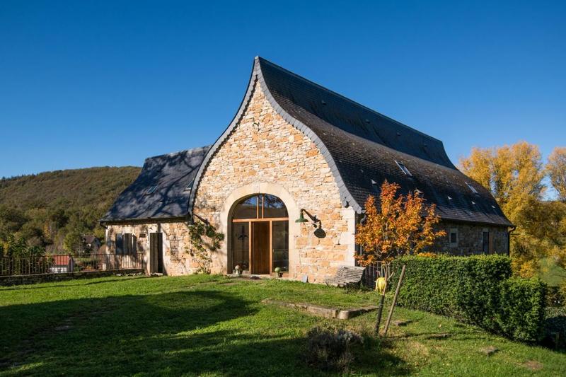 Maison de maîtres - 600 m² - 13 pièces