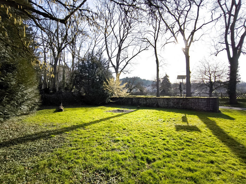 Maison - 225 m² - 7 pièces