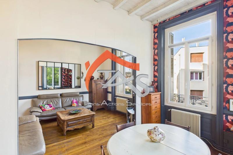 Appartement - 125 m² - 5 pièces