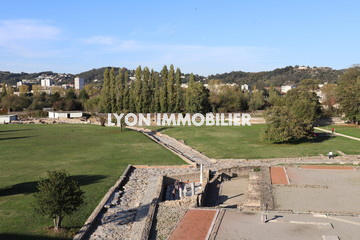 Appartement - 84 m² - 4 pièces