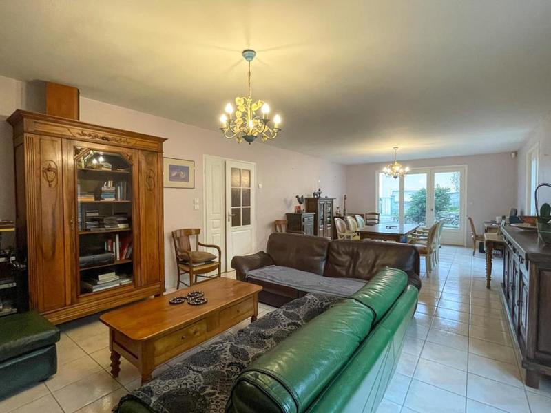 Maison - 170 m² - 7 pièces