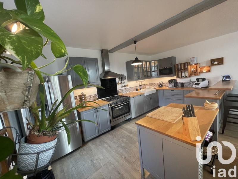 Maison - 248 m² - 10 pièces