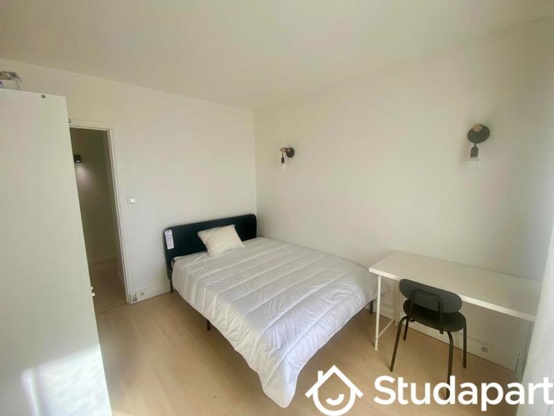 Chambre - 11 m² - 1 pièce