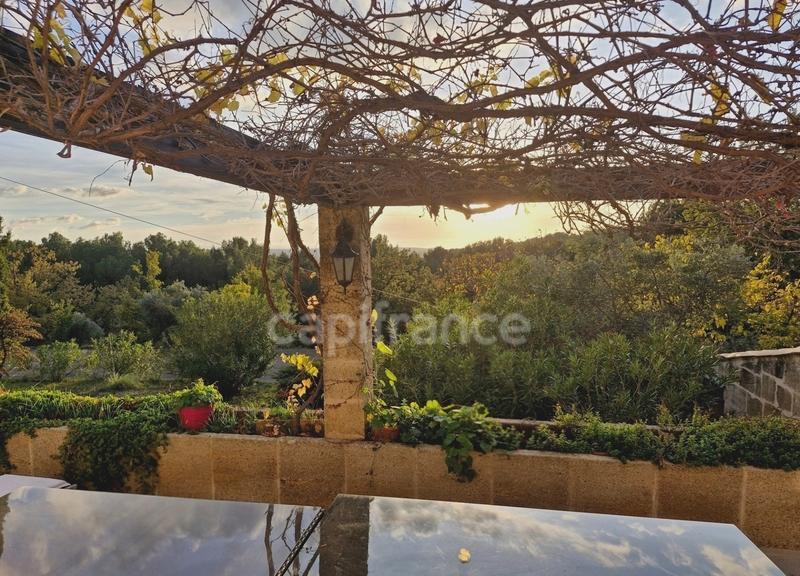 Maison - 130 m² - 10 pièces