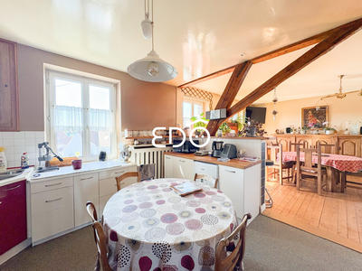 Appartement - 172 m² - 6 pièces