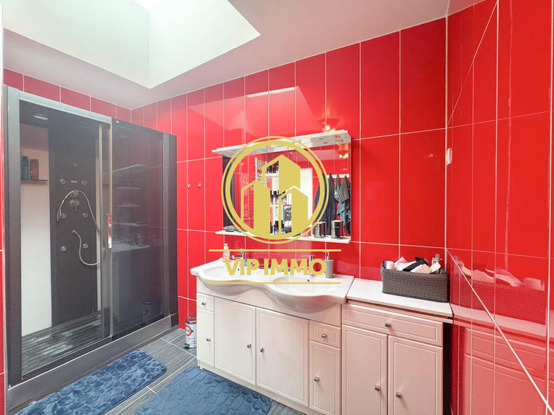 Maison - 141 m² - 5 pièces