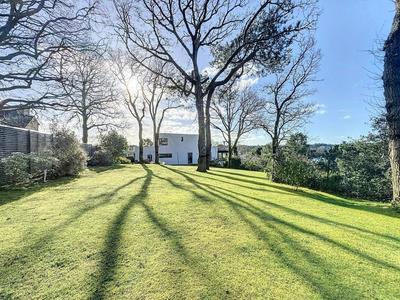 Maison - 213 m² - 5 pièces