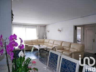 Maison - 220 m² - 9 pièces