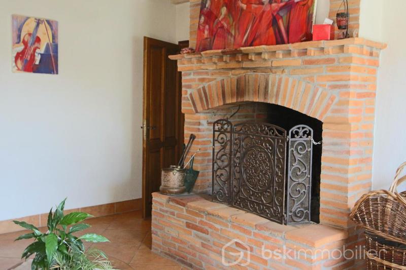 Maison - 335 m² - 11 pièces