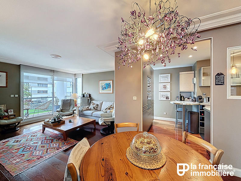 Appartement - 86 m² - 4 pièces