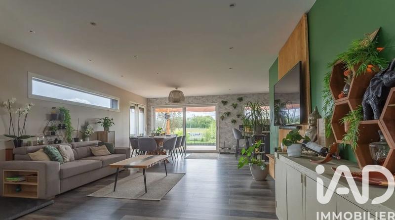 Maison - 170 m² - 8 pièces