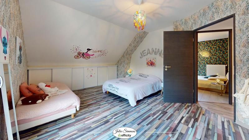 Villa - 227 m² - 8 pièces