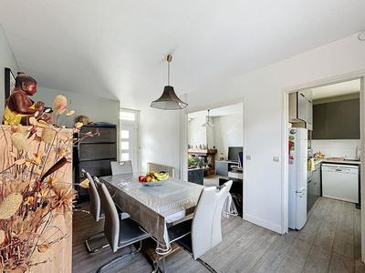 Maison - 101 m² - 5 pièces