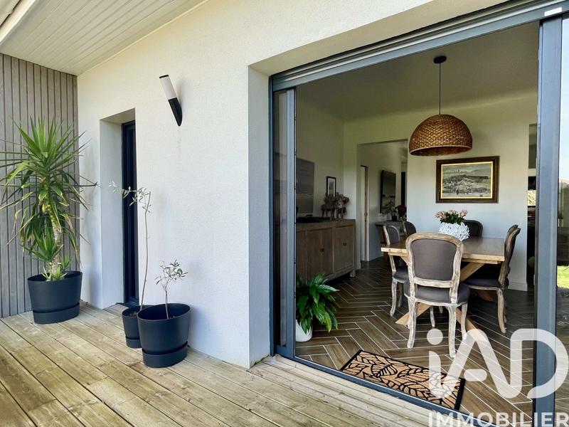 Maison - 166 m² - 6 pièces