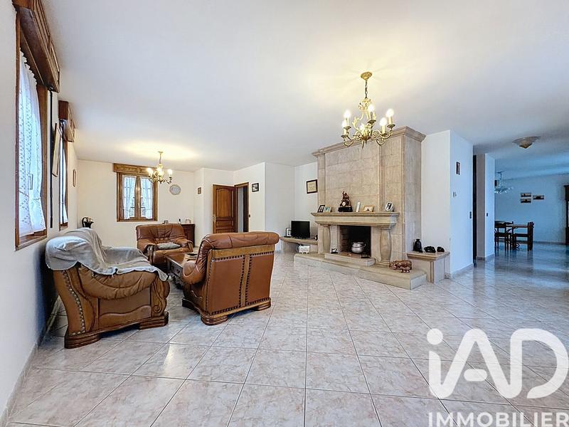 Maison - 290 m² - 8 pièces