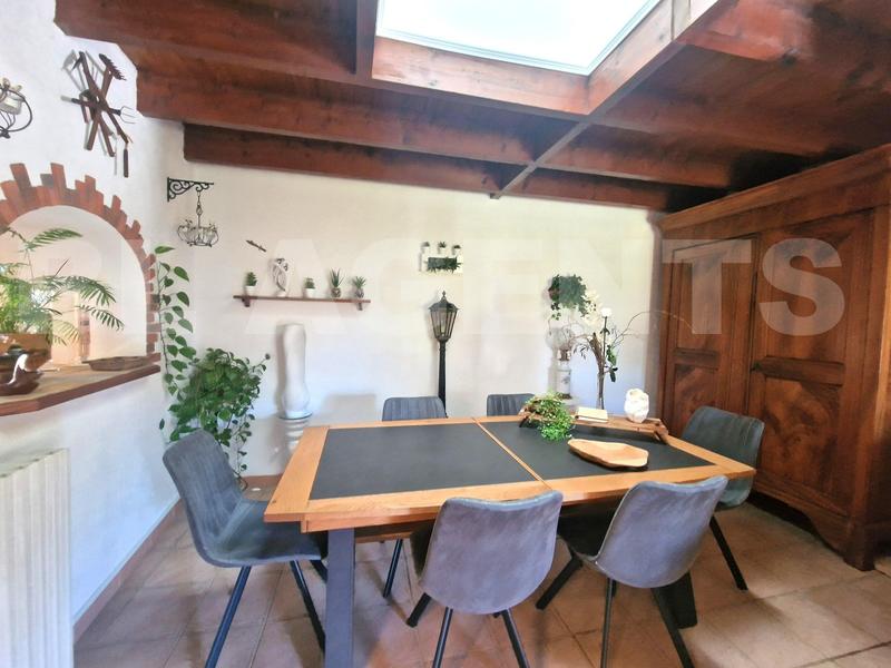 Maison - 171 m² - 6 pièces