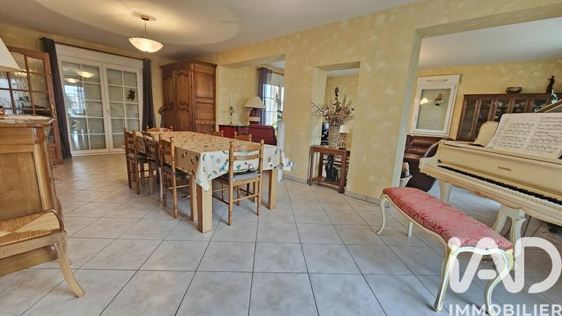 Maison - 191 m² - 7 pièces