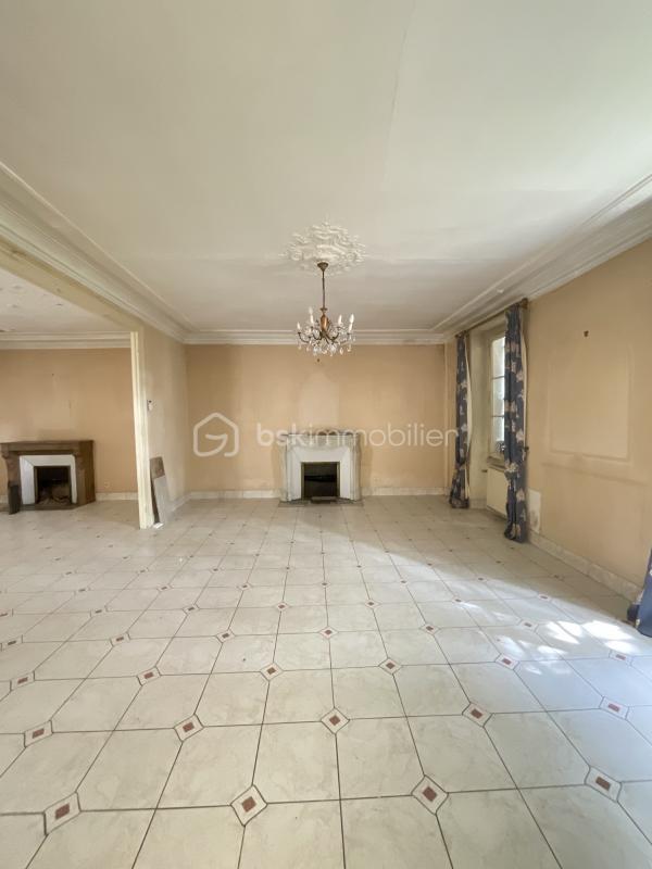 Maison - 178 m² - 7 pièces