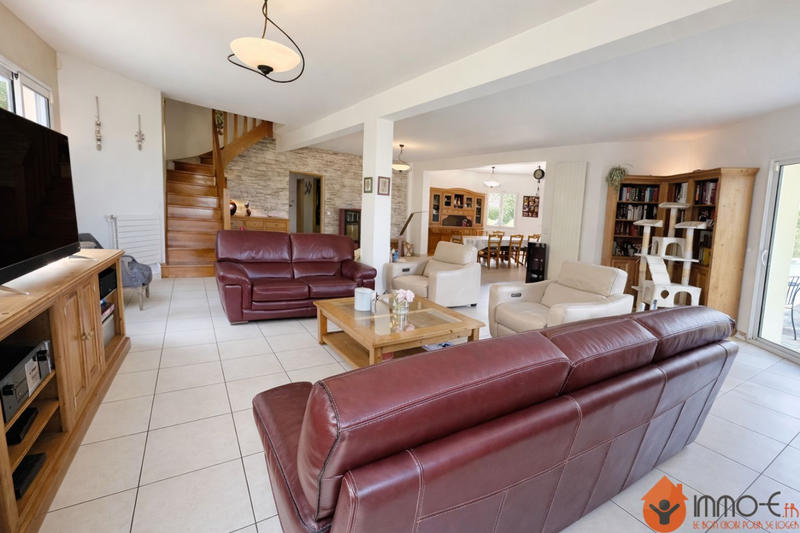 Maison - 296 m² - 7 pièces