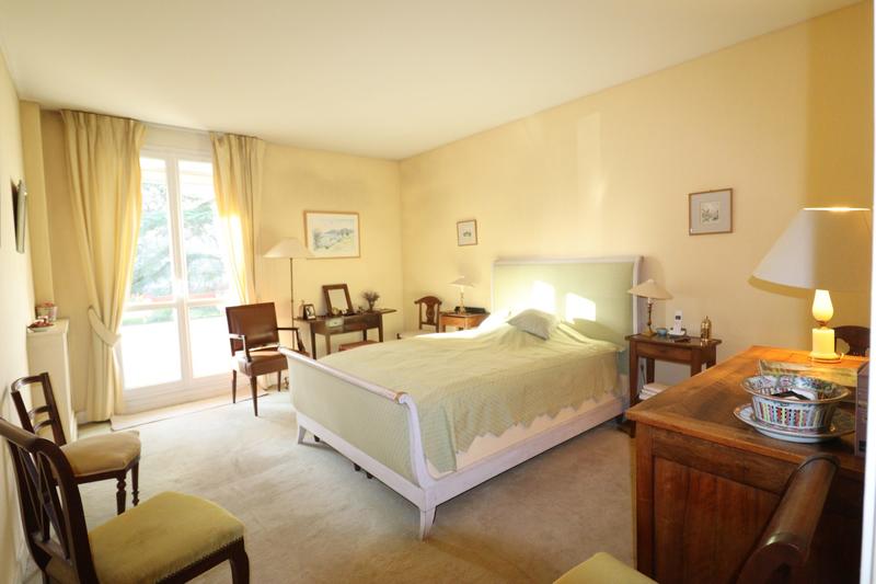 Appartement - 138 m² - 5 pièces