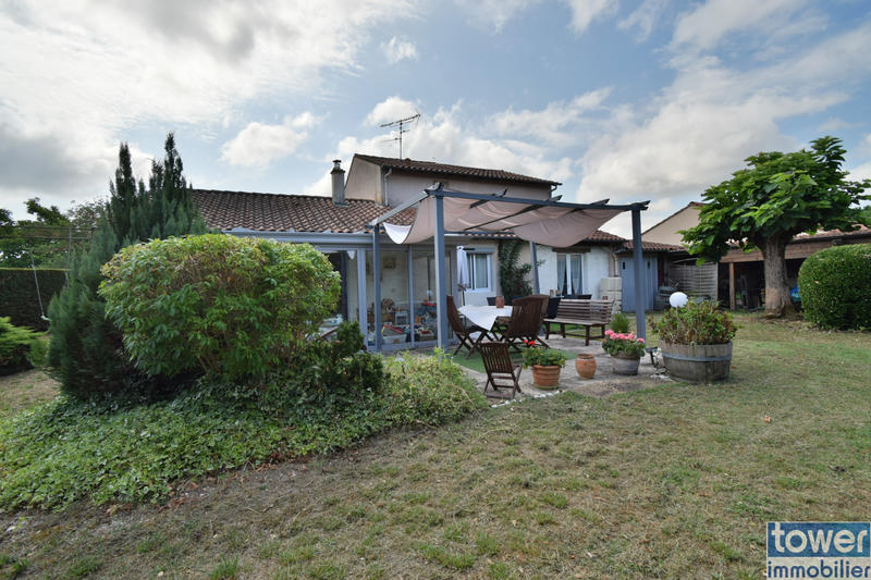 Maison - 160 m² - 5 pièces